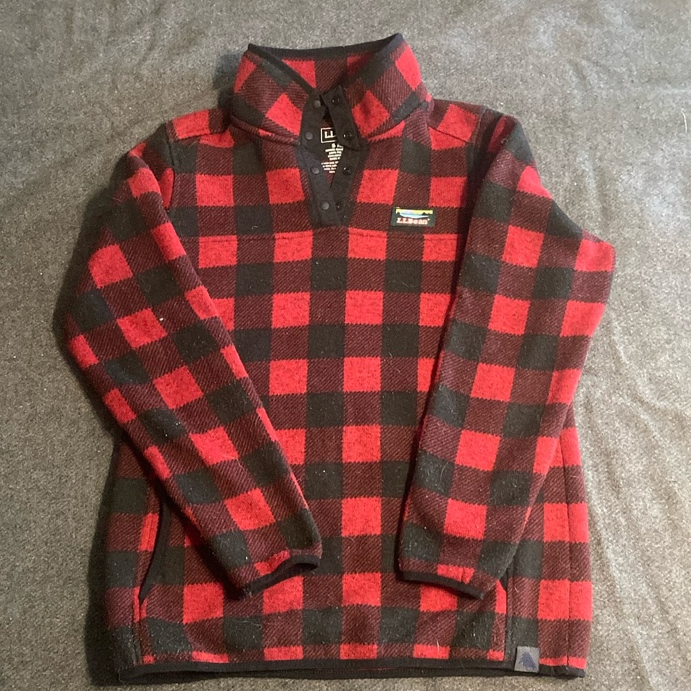 L.L. Bean womens sweater fleece in buffalo plaid